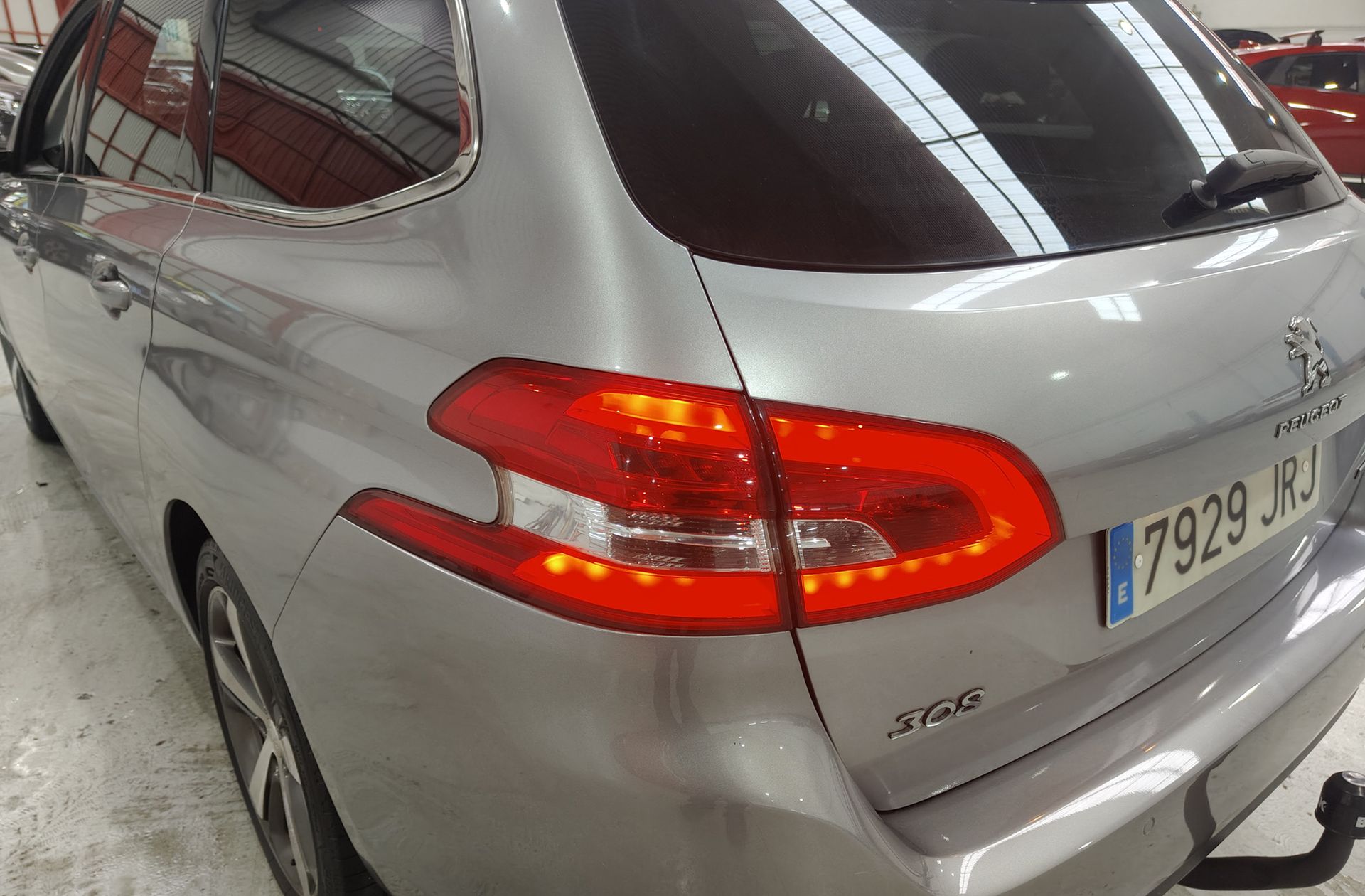 Peugeot 308 SW BlueHDi 120 Allure - foto 16