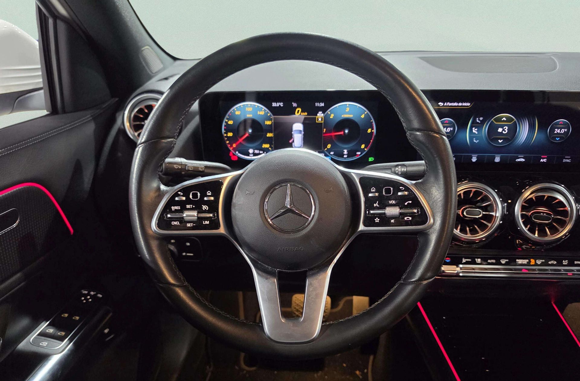 Mercedes-Benz GLA 200 D - foto 29