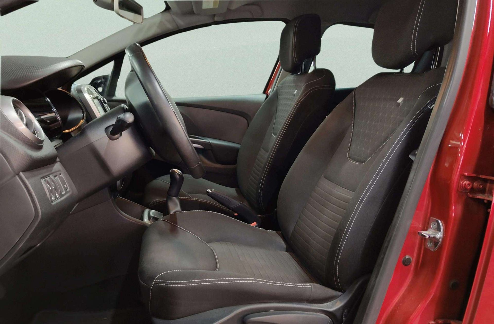 Renault Clio Limited Energy TCe - foto 11