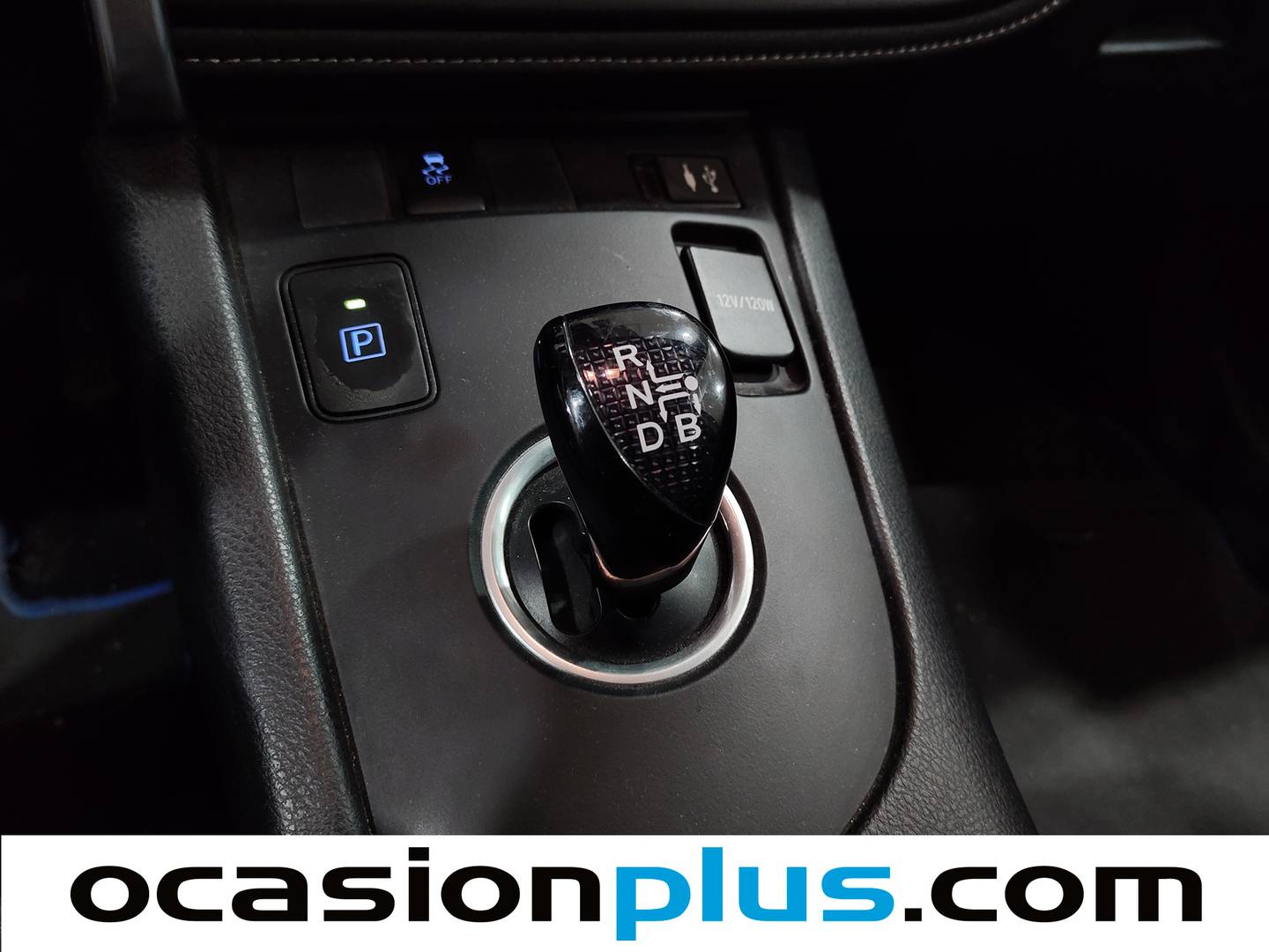 Toyota Auris Toyota Auris 140H Touring Sports Active (136 CV) de segunda mano