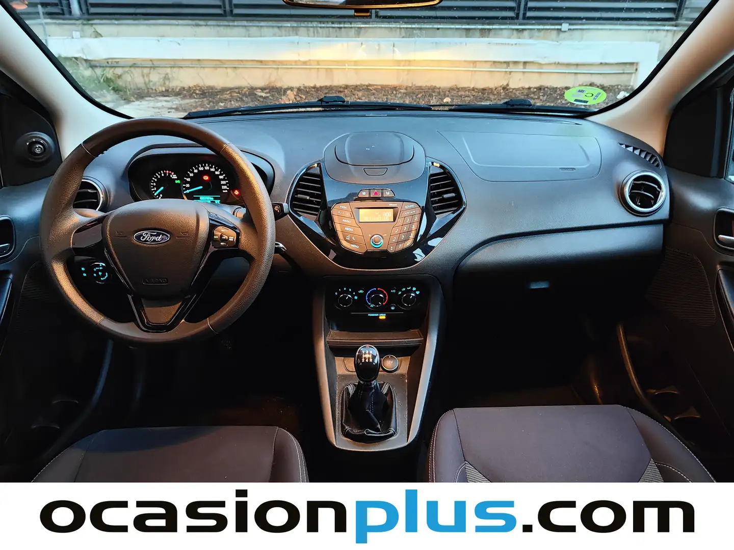 Foto Ford Ka+ Ford Ka+ 1.2 Ti-VCT Essential  (70 CV)