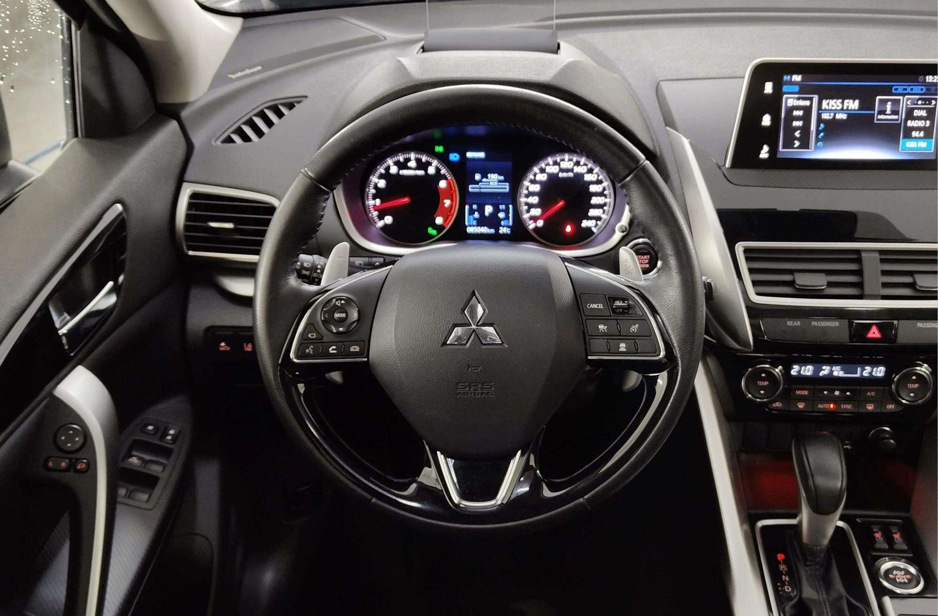 Mitsubishi Eclipse Cross 150T Kaiteki 4WD CVT - foto 26