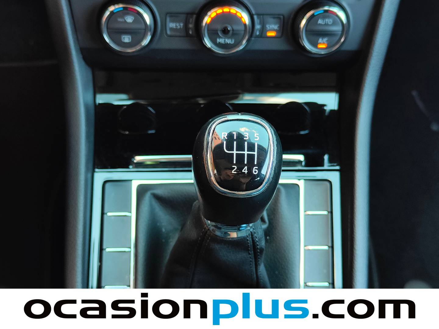 Skoda Superb Skoda Superb Combi 2.0 TDI Ambition (150 CV) de segunda mano