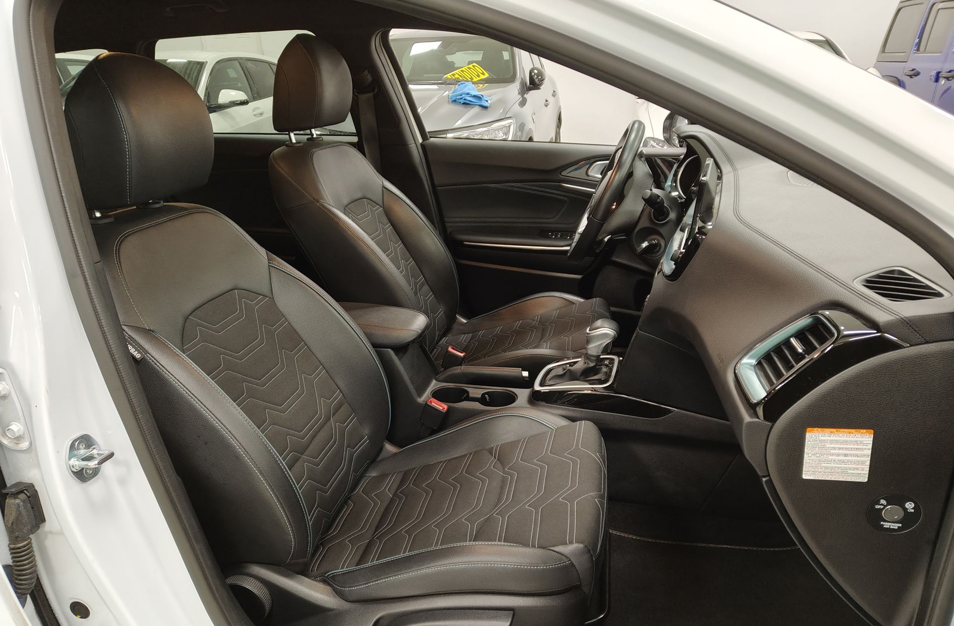 Kia Ceed 1.0 MHEV Style Edition DCT - foto 17