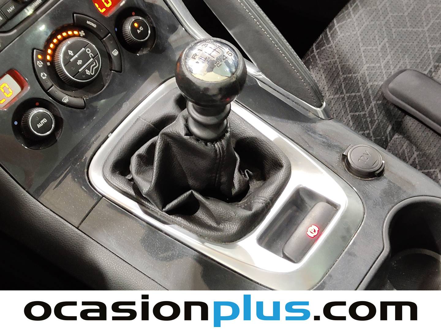 Foto Peugeot 3008 Peugeot 3008 1.2 PureTech S&S Allure (130 CV)