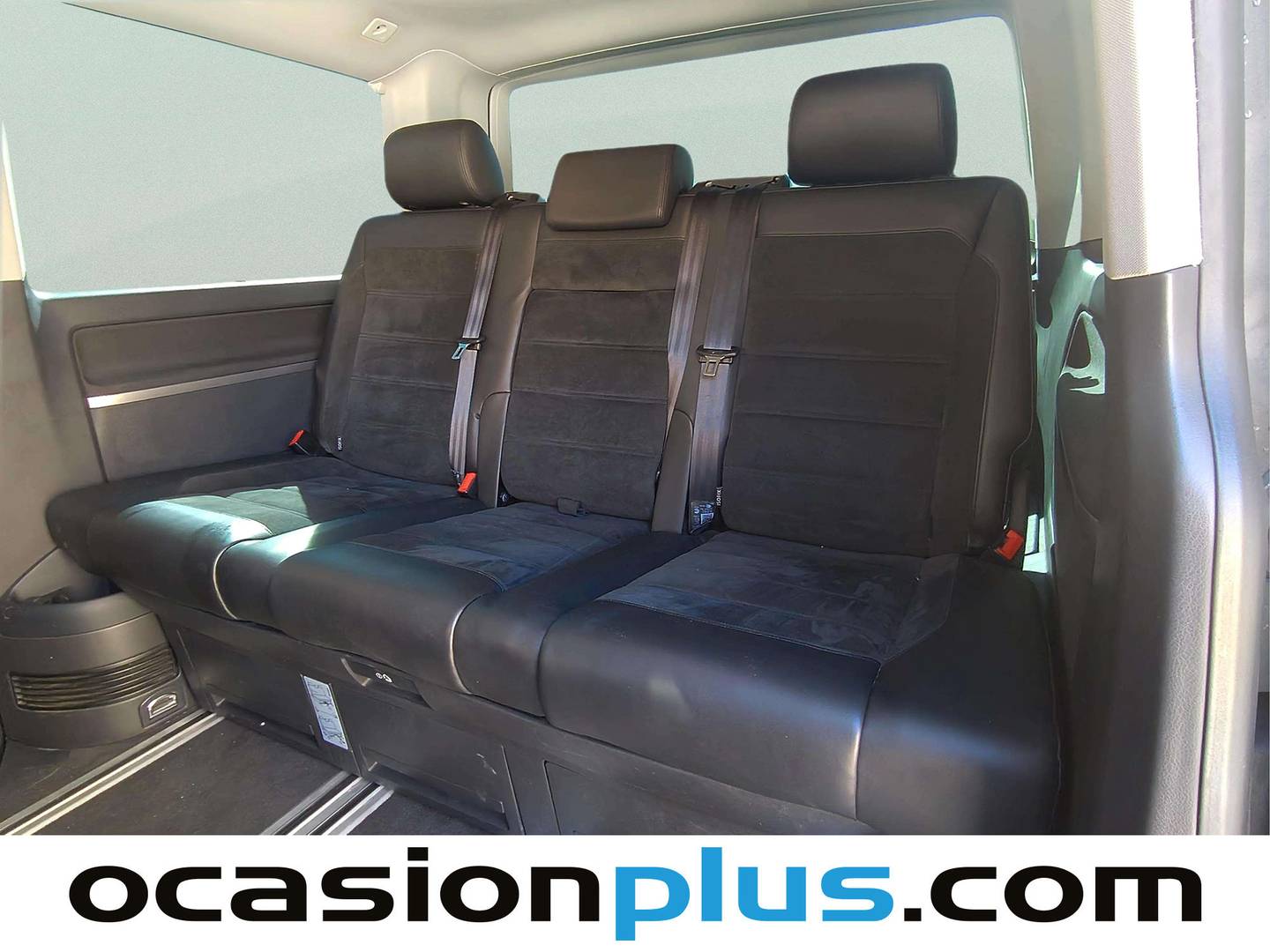 Extras y acabados del Volkswagen Multivan Volkswagen Multivan Premium Batalla Corta 2.0 TDI BMT (150 CV) DSG 7 Plazas