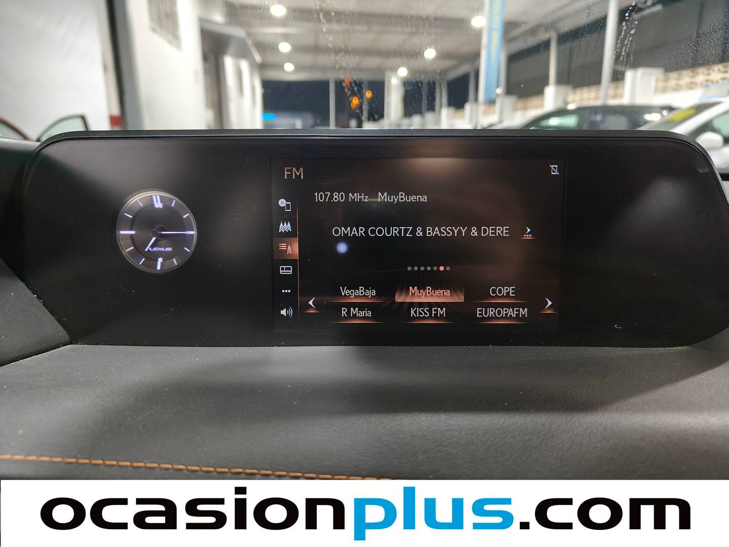 Foto Lexus UX Lexus UX 250h Executive Navigation (184 CV)