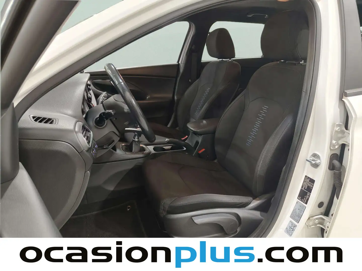 Foto Hyundai i30 Hyundai i30 1.0 TGDI Go! (120 CV)