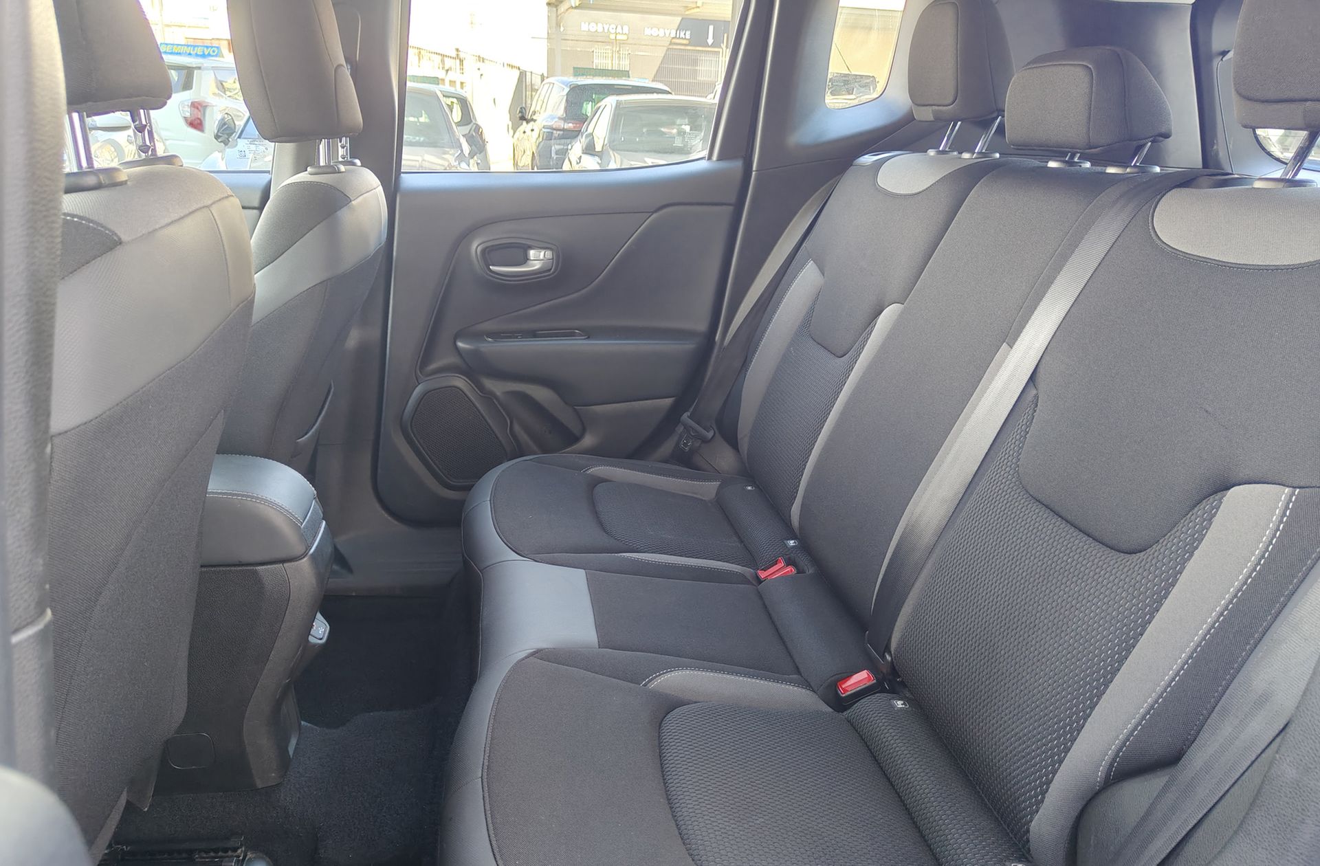 Jeep Renegade 1.0G Limited 4x2 - foto 8
