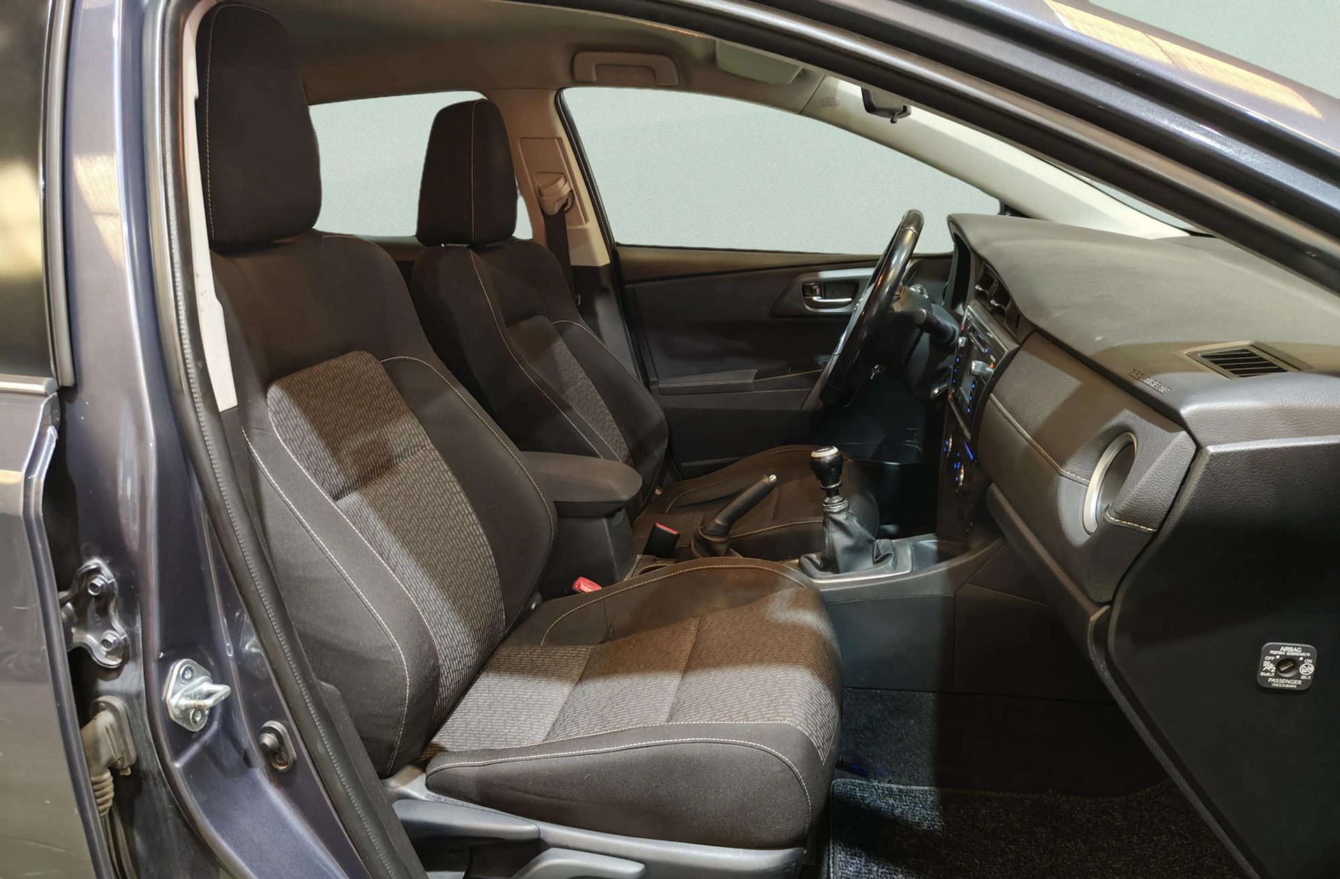 Toyota Auris 90D Feel! - foto 15