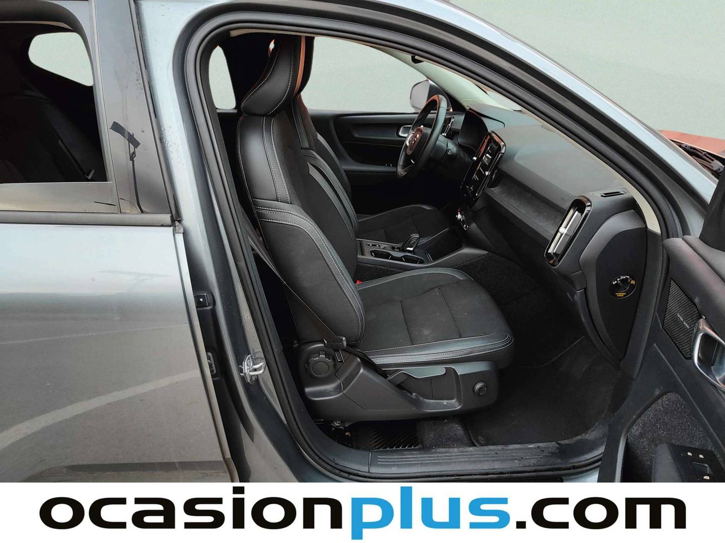 Foto Volvo XC40 Volvo XC40 D3 Momentum Auto (150 CV)