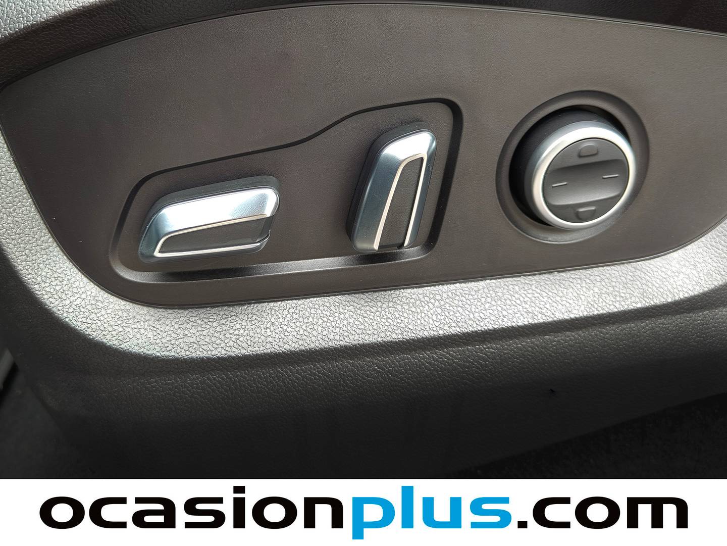 EBRO S800 EBRO S800 1.6 TGDI Premium DCT (147 CV) 7 Plazas seminuevo