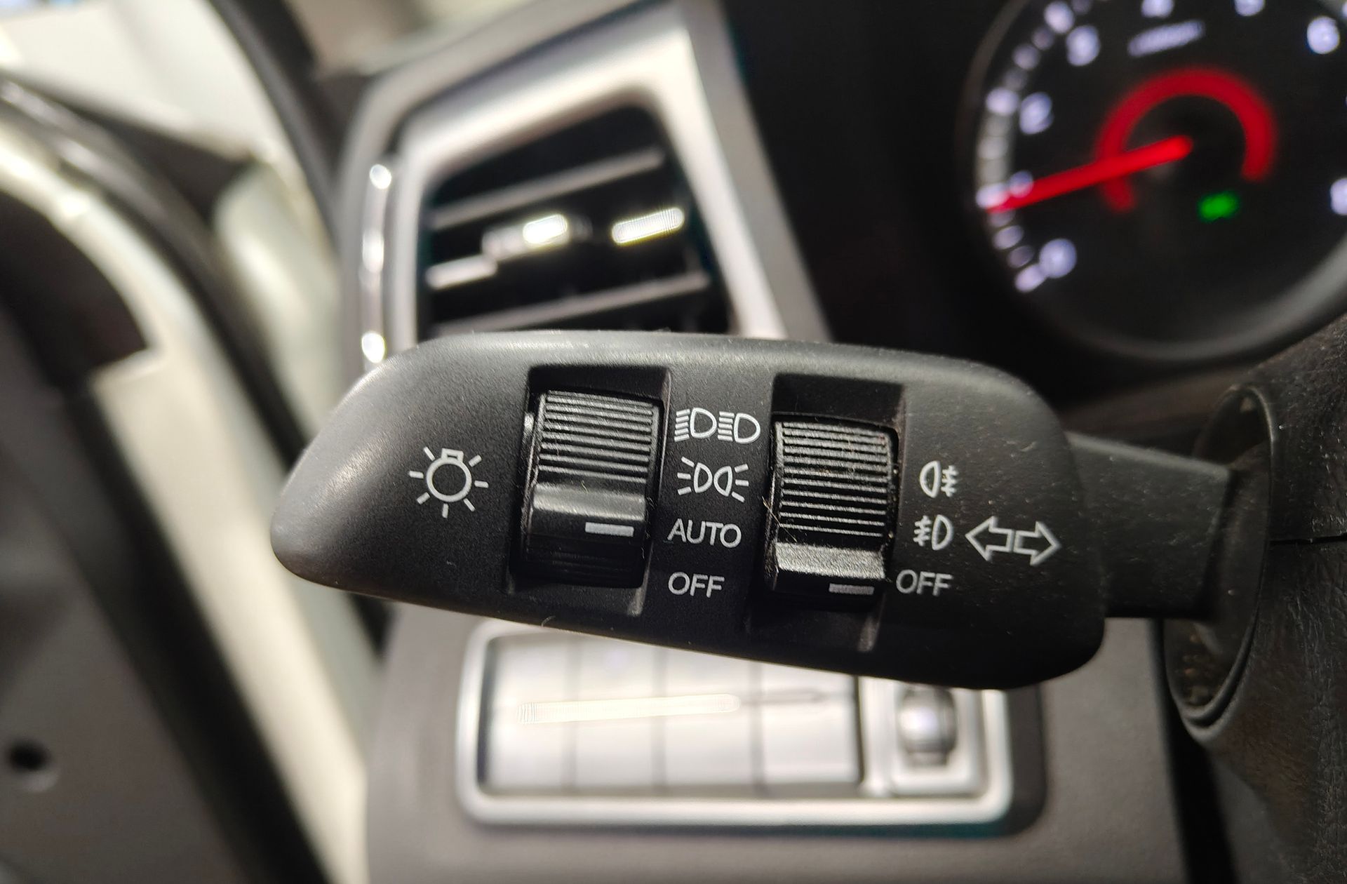 SsangYong Tivoli G12T Urban Plus - foto 23