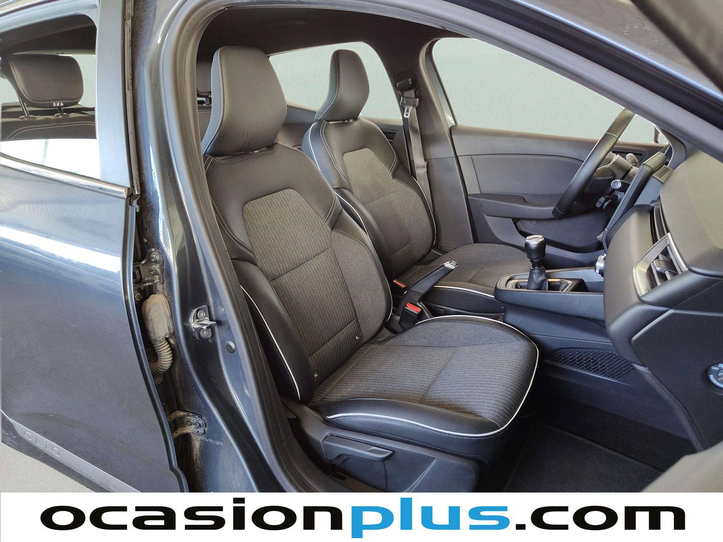 Renault Clio Renault Clio Zen TCe (100 CV) manual