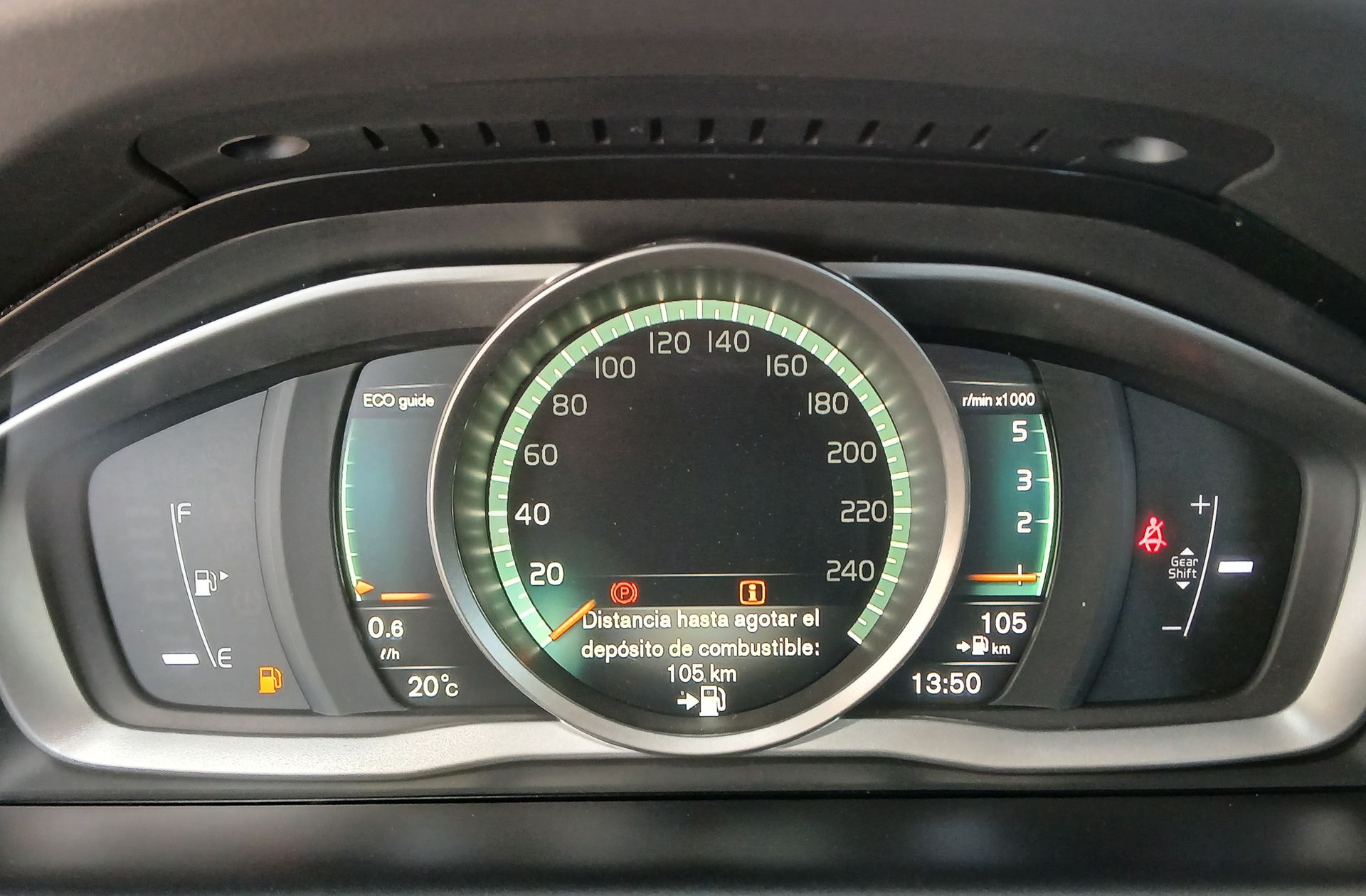 Volvo XC60 D4 Momentum - foto 20