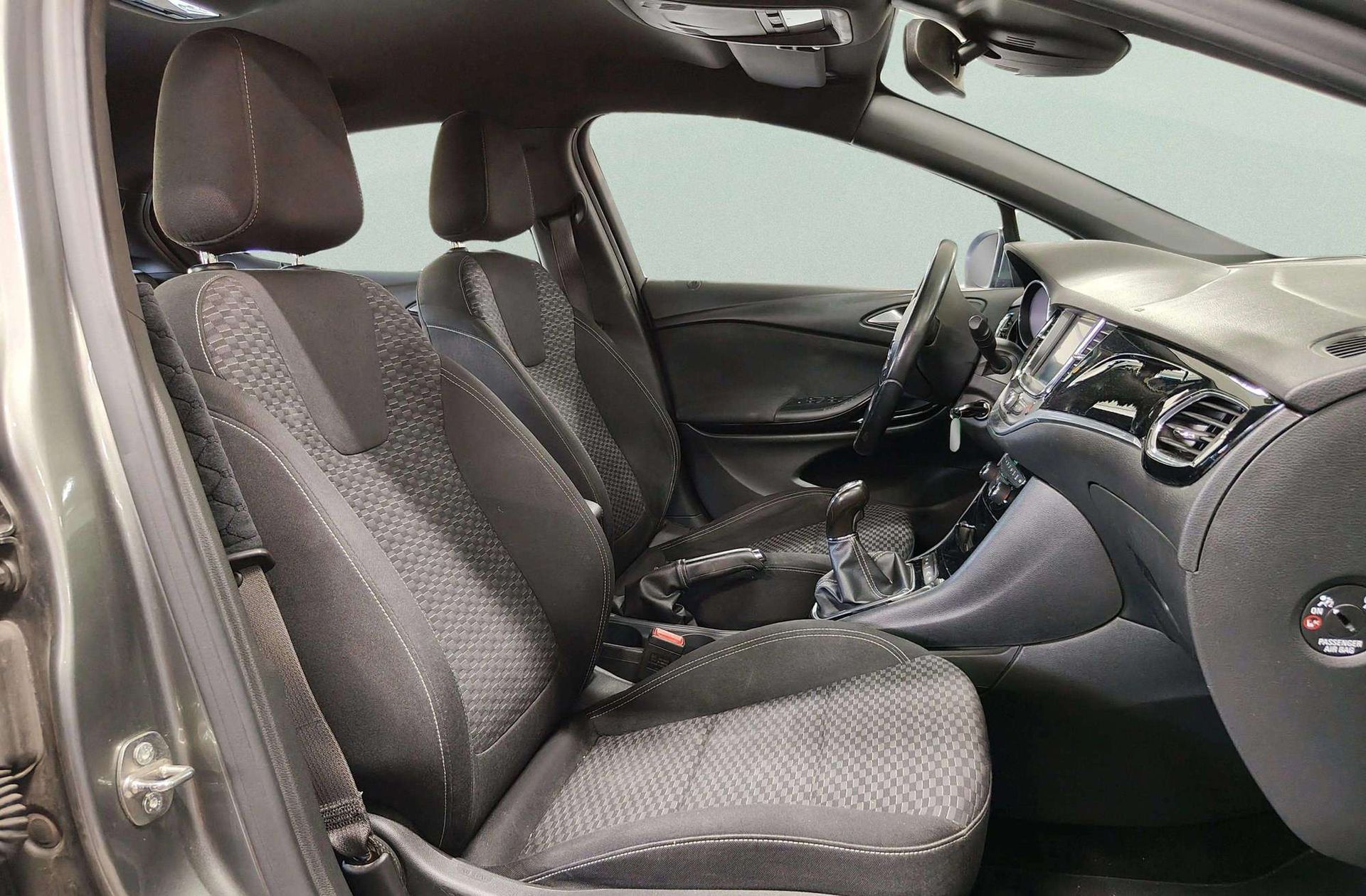 Opel Astra 1.4 Turbo Dynamic - foto 17