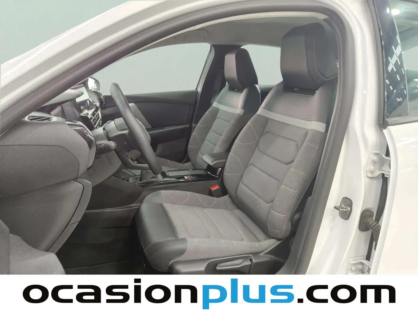 Foto Citroën C4 Citroen C4 PureTech 130 S&S 6v Plus (131 CV)