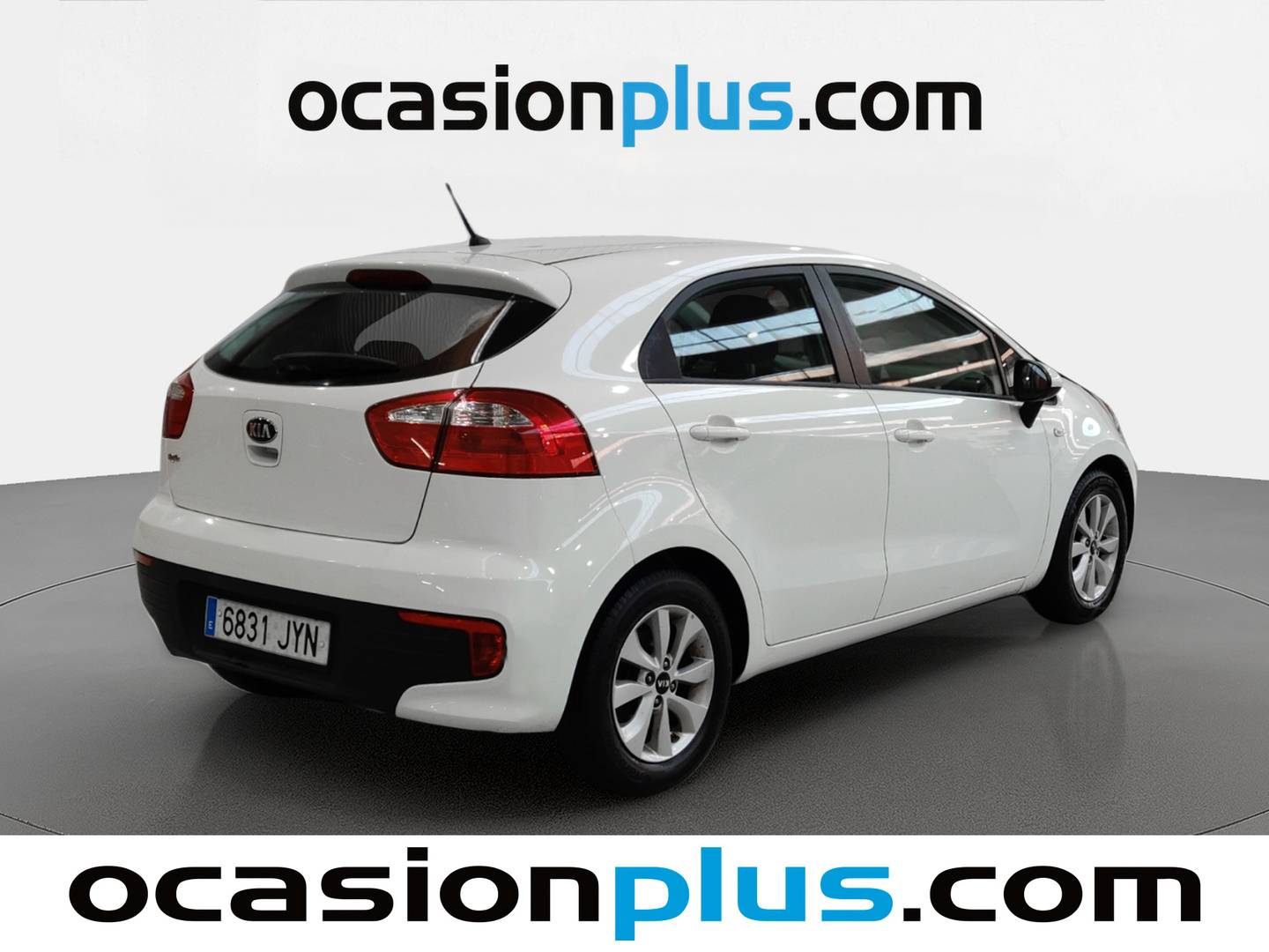 Foto trasera KIA Rio KIA Rio 1.2 CVVT Tech (84 CV) izquierda