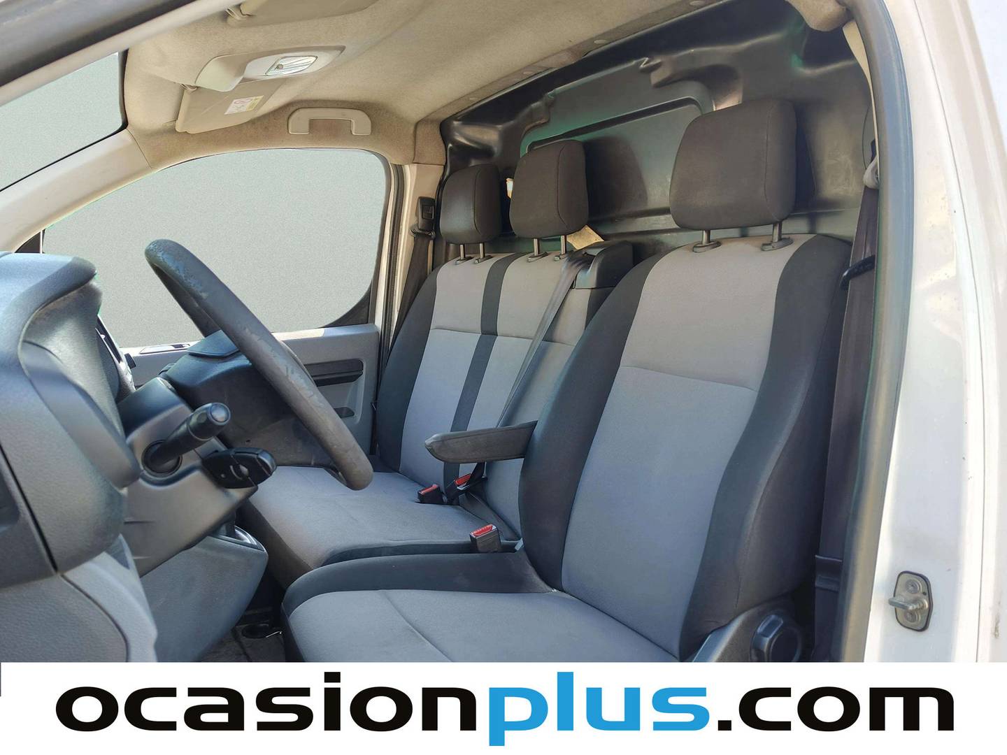 Foto asientos delanteros Toyota Proace Toyota Proace Furgon 1.6 D Comfort (95 CV)