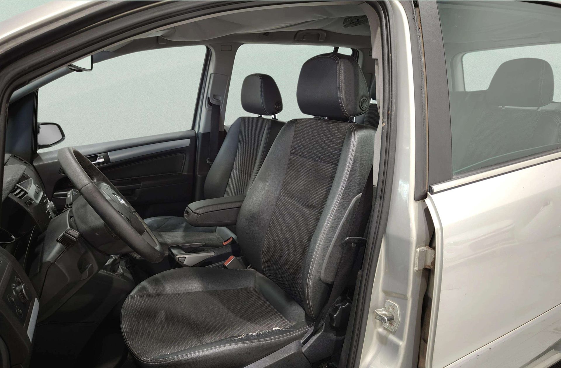 Opel Zafira 1.8 16v Cosmo - foto 9