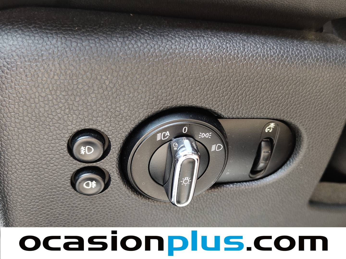 Equipamiento del Mini MINI Mini MINI Cooper 5 Puertas (136 CV)
