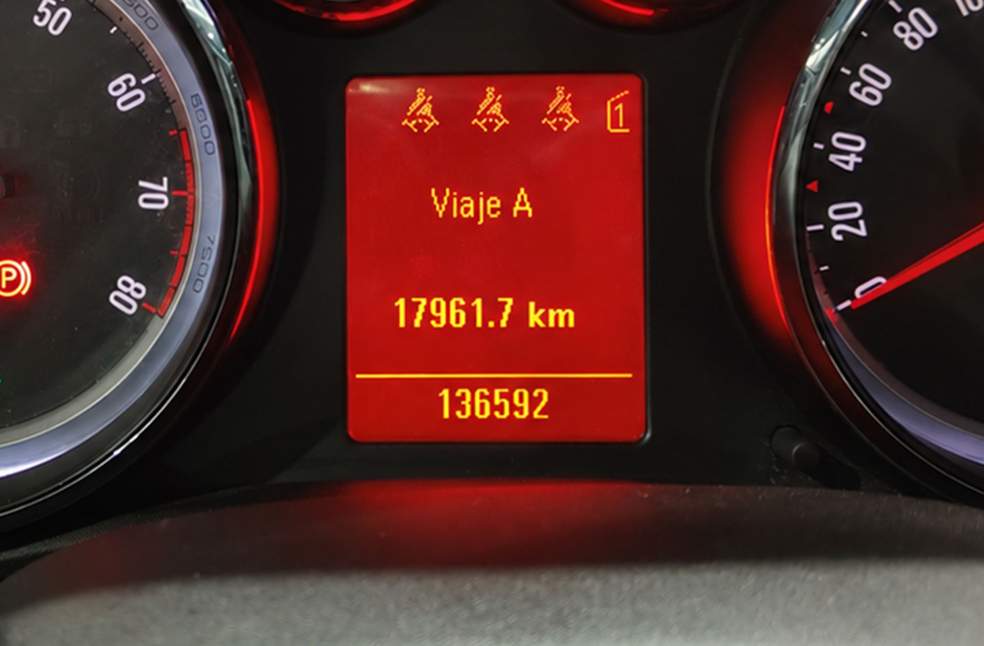 Opel Astra 1.4 Turbo Sport - foto 6