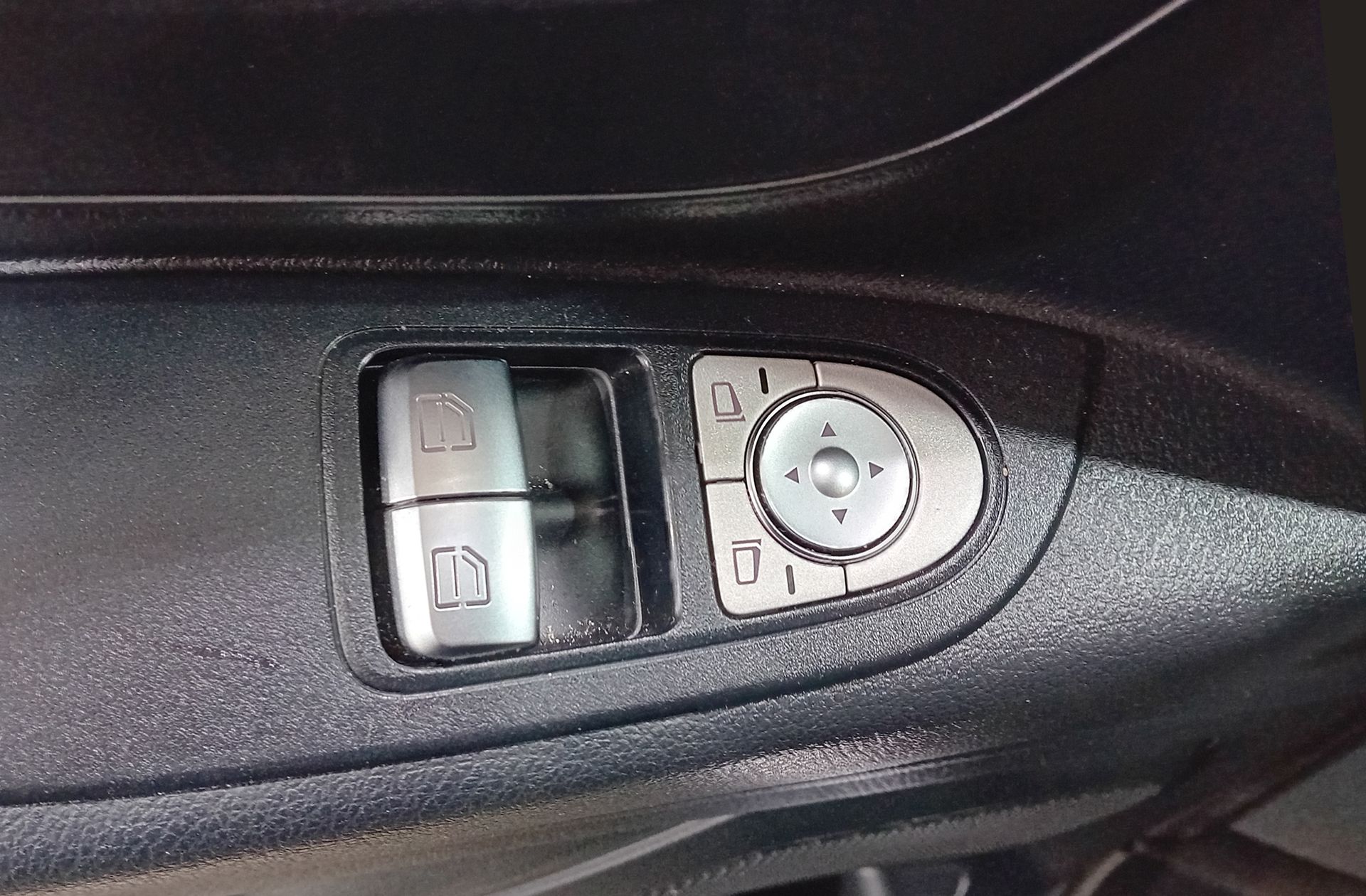 Mercedes-Benz Vito 114 CDI Tourer Pro Larga 9 plazas - foto 23