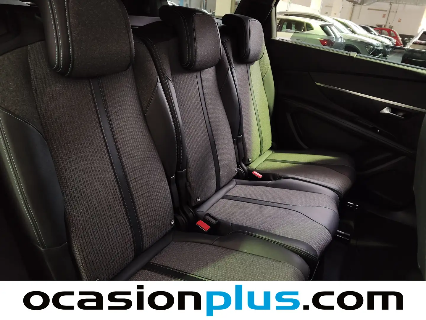 Foto Peugeot 5008 Peugeot 5008 PureTech 130 S&S Allure Pack EAT8 (130 CV) 7 Plazas