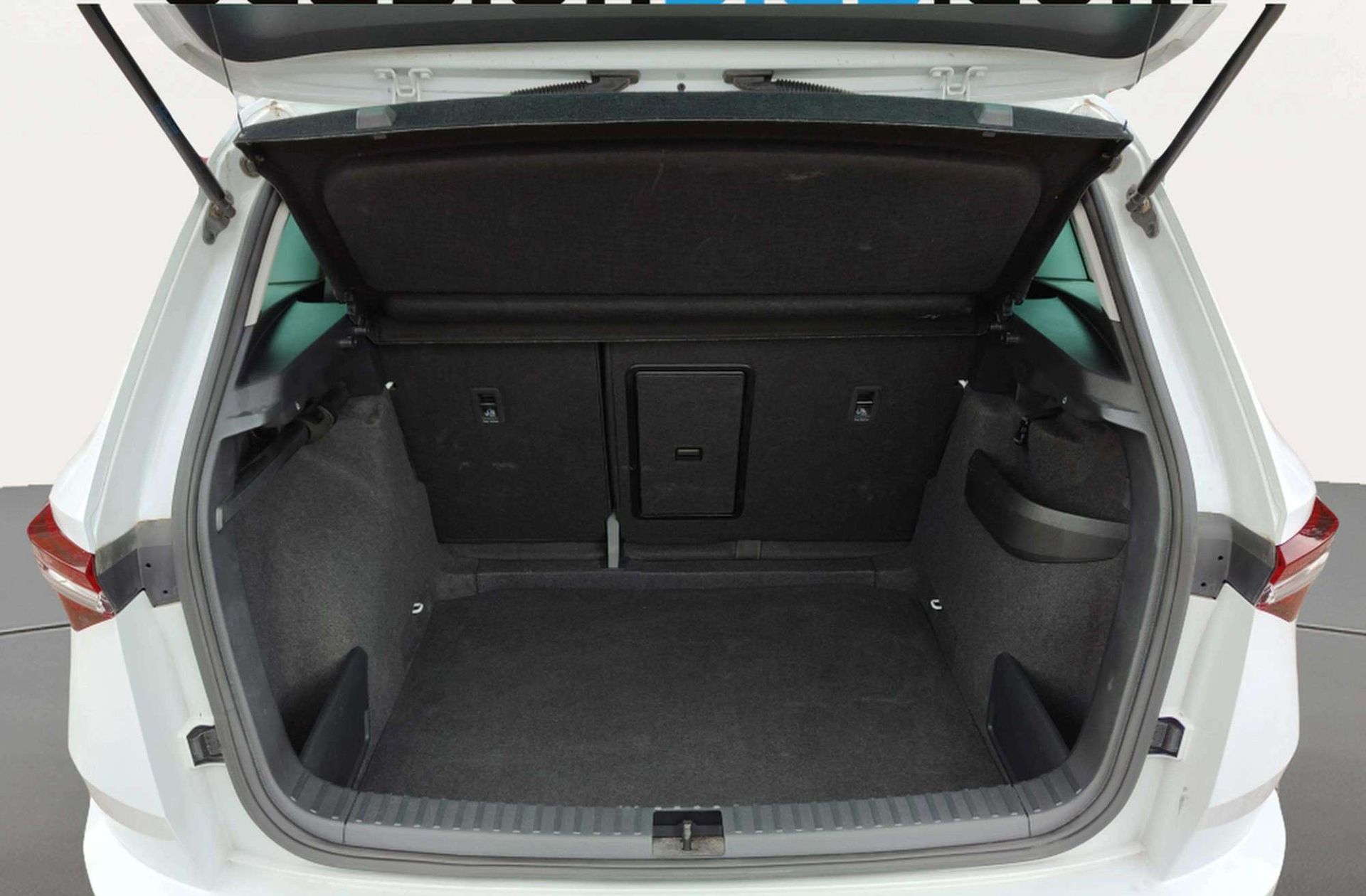 Škoda Karoq 2.0 TDI Selection - foto 17