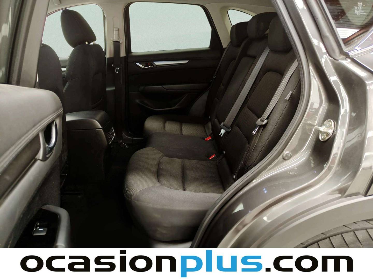 Foto asientos traseros Mazda CX-5 Mazda CX-5 2.0 MHEV Center-Line Plus (165 CV)