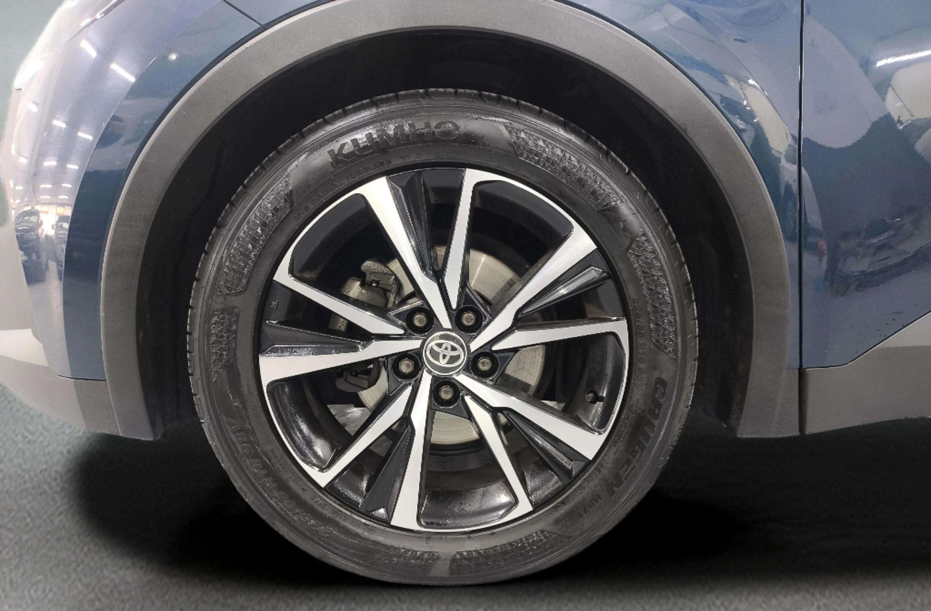Toyota C-HR 140H Advance - foto 38