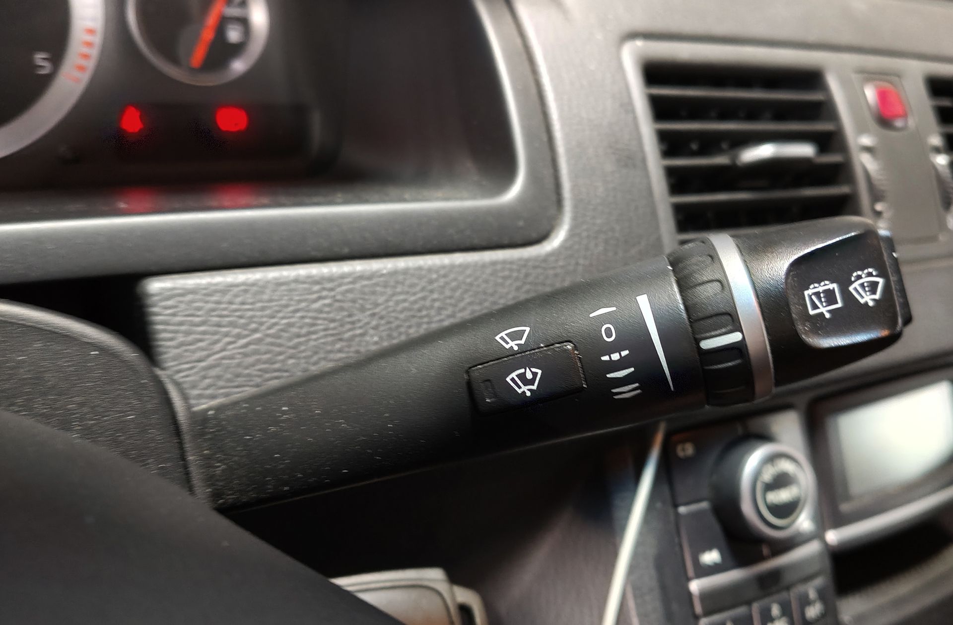 Volvo XC90 D5 Executive - foto 32