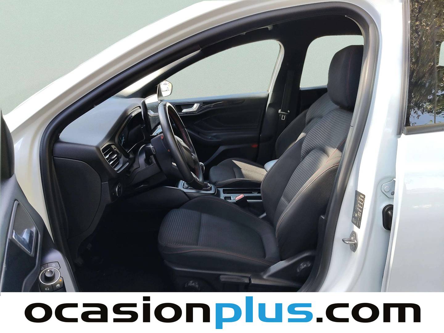 Foto asientos delanteros Ford Focus Ford Focus 1.0 Ecoboost MHEV ST-Line (155 CV)