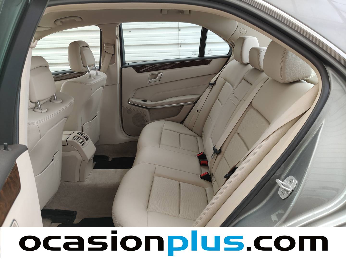 Foto asientos traseros Mercedes Clase E Mercedes Clase E 220 CDI Avantgarde (170 CV)