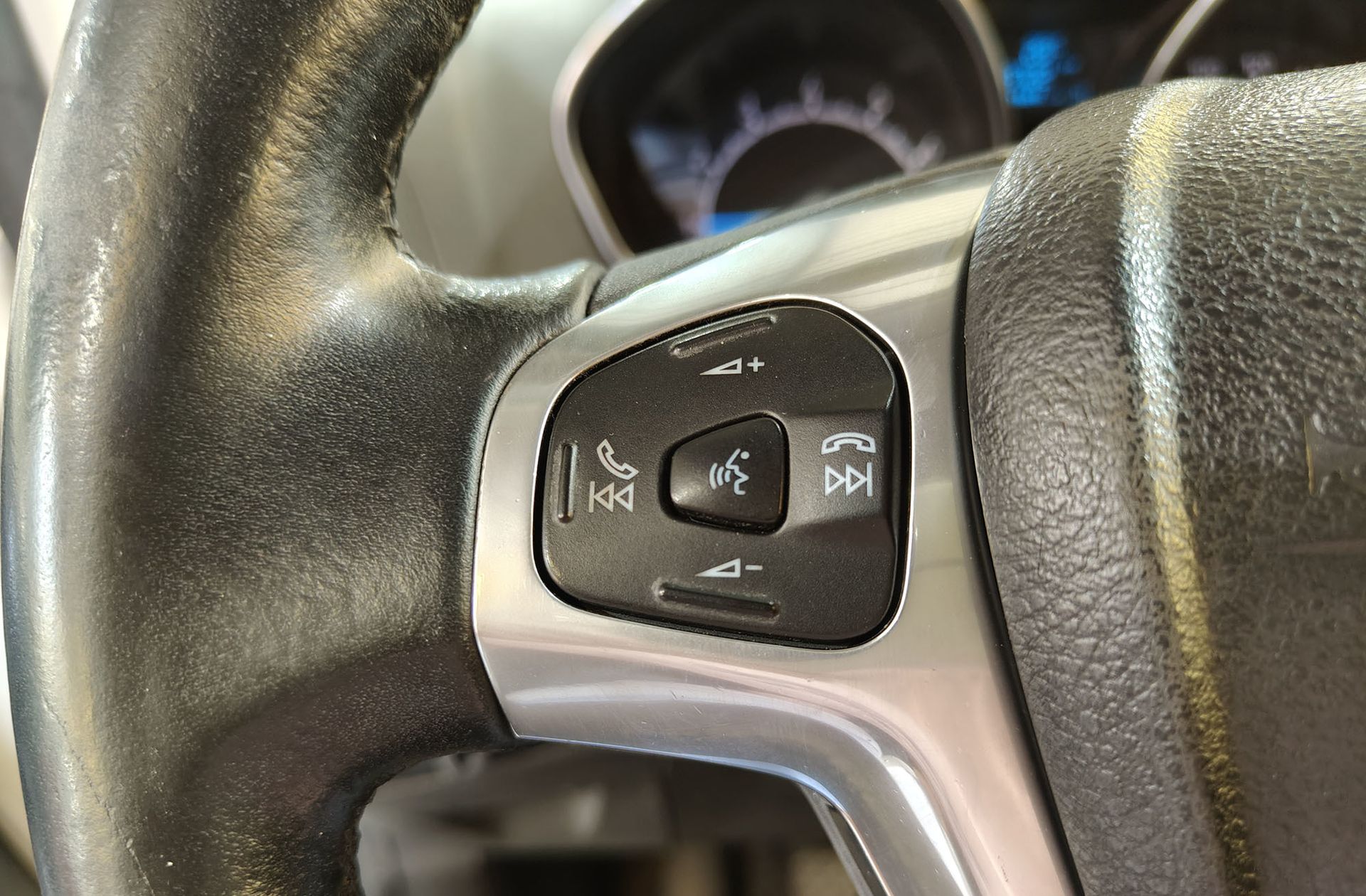 Ford EcoSport 1.0 EcoBoost Trend - foto 23