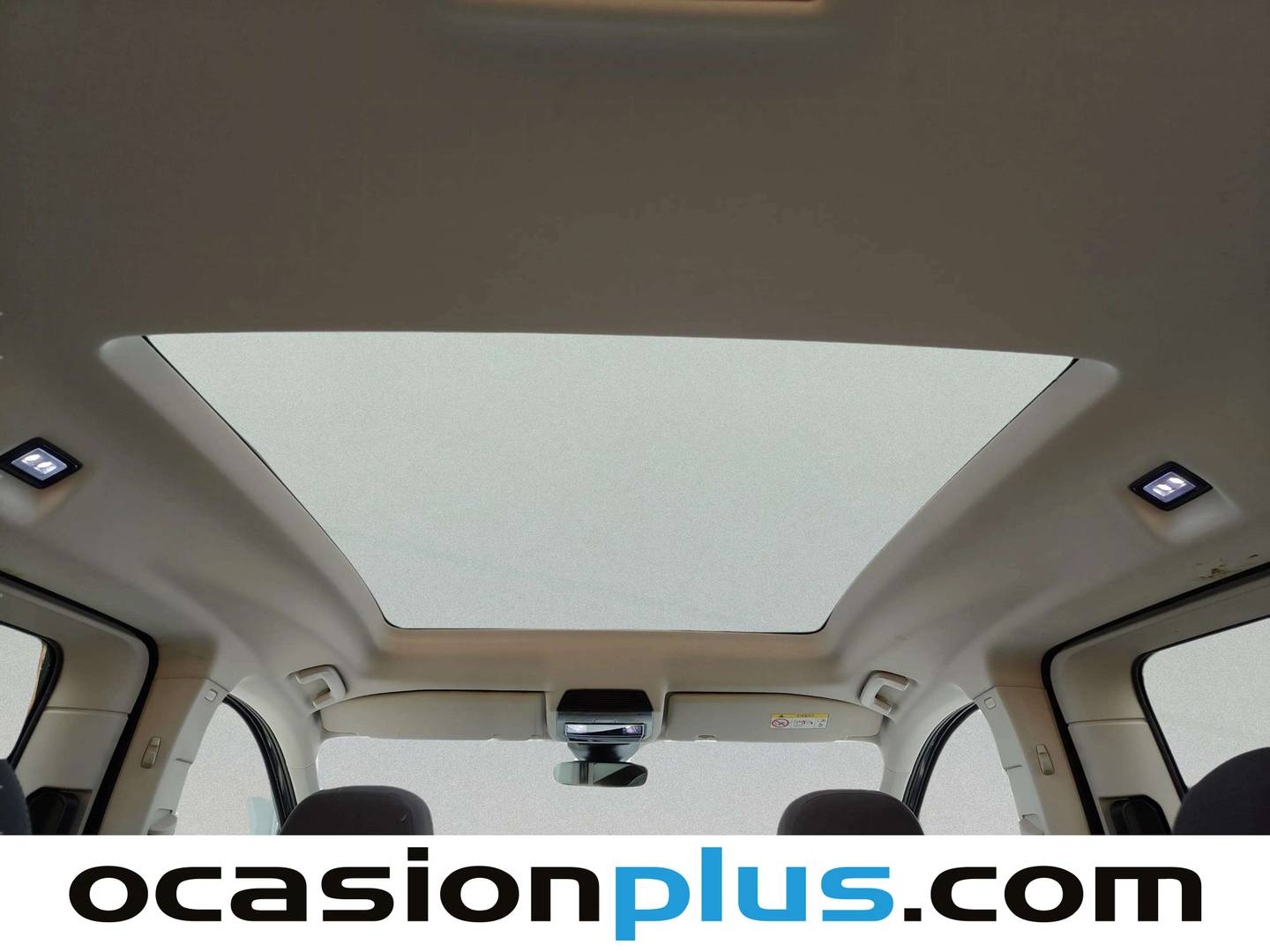 Extras y acabados del Ford Grand Tourneo Connect Ford Grand Tourneo Connect 2.0 Ecoblue Titanium Auto (122 CV) 7 Plazas