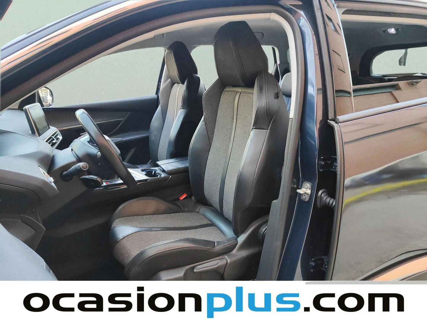 Foto asientos traseros Peugeot 5008 Peugeot 5008 PureTech 130 Allure (130 CV) 7 Plazas