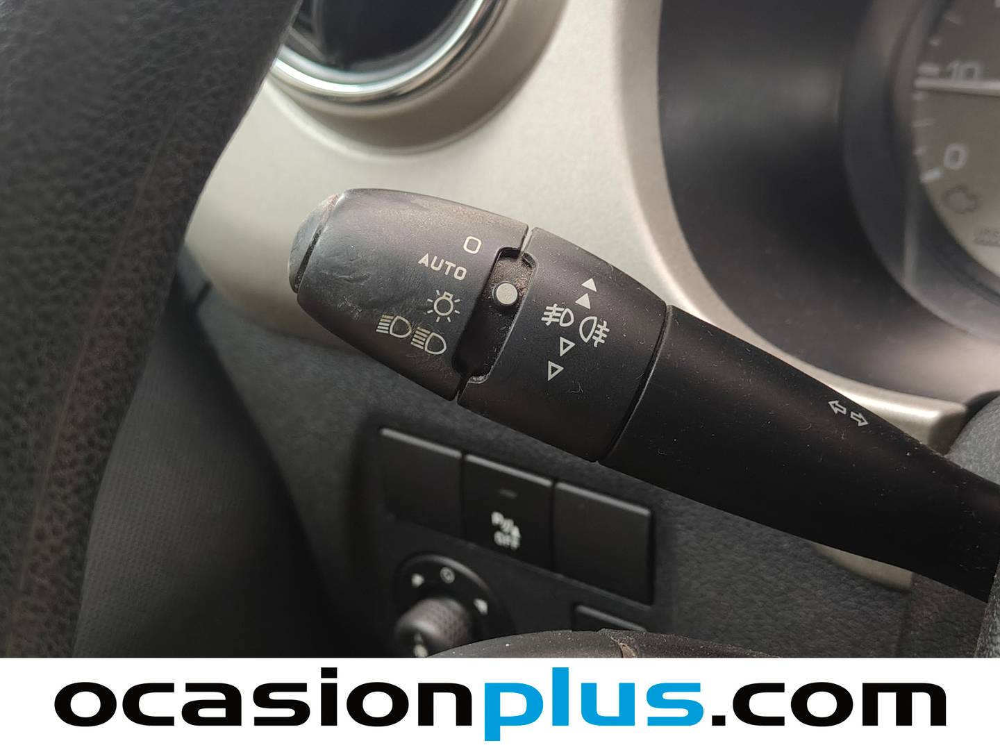 Equipamiento del Citroën Berlingo Citroën Berlingo 1.6 HDI XTR Plus (114 CV)