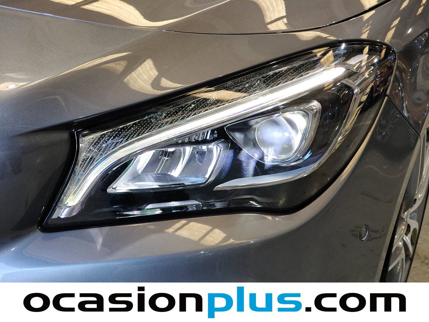 Equipamiento del Mercedes CLA Mercedes-Benz CLA 200 d (136 CV) Pack AMG