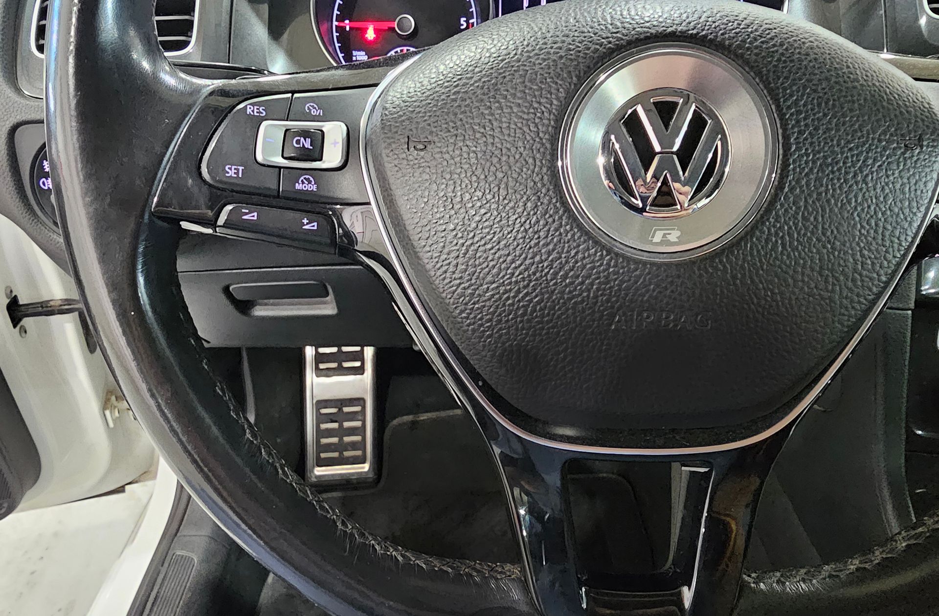Volkswagen Golf Advance 1.6 TDI - foto 26