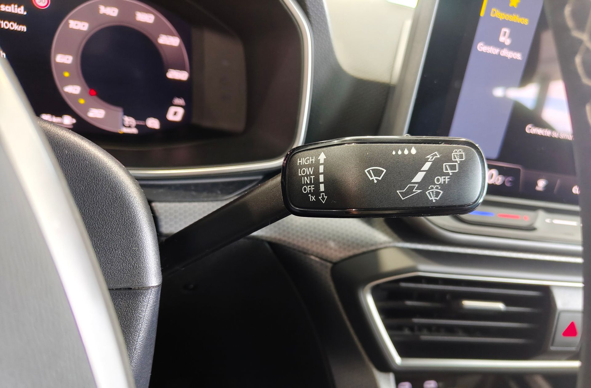 SEAT León 1.5 TSI Style 25 Aniversario - foto 30