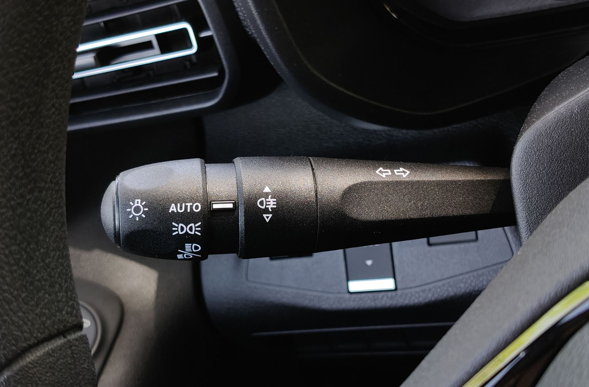 Fiat Doblò Furgón BlueHDi 100 M - foto 24