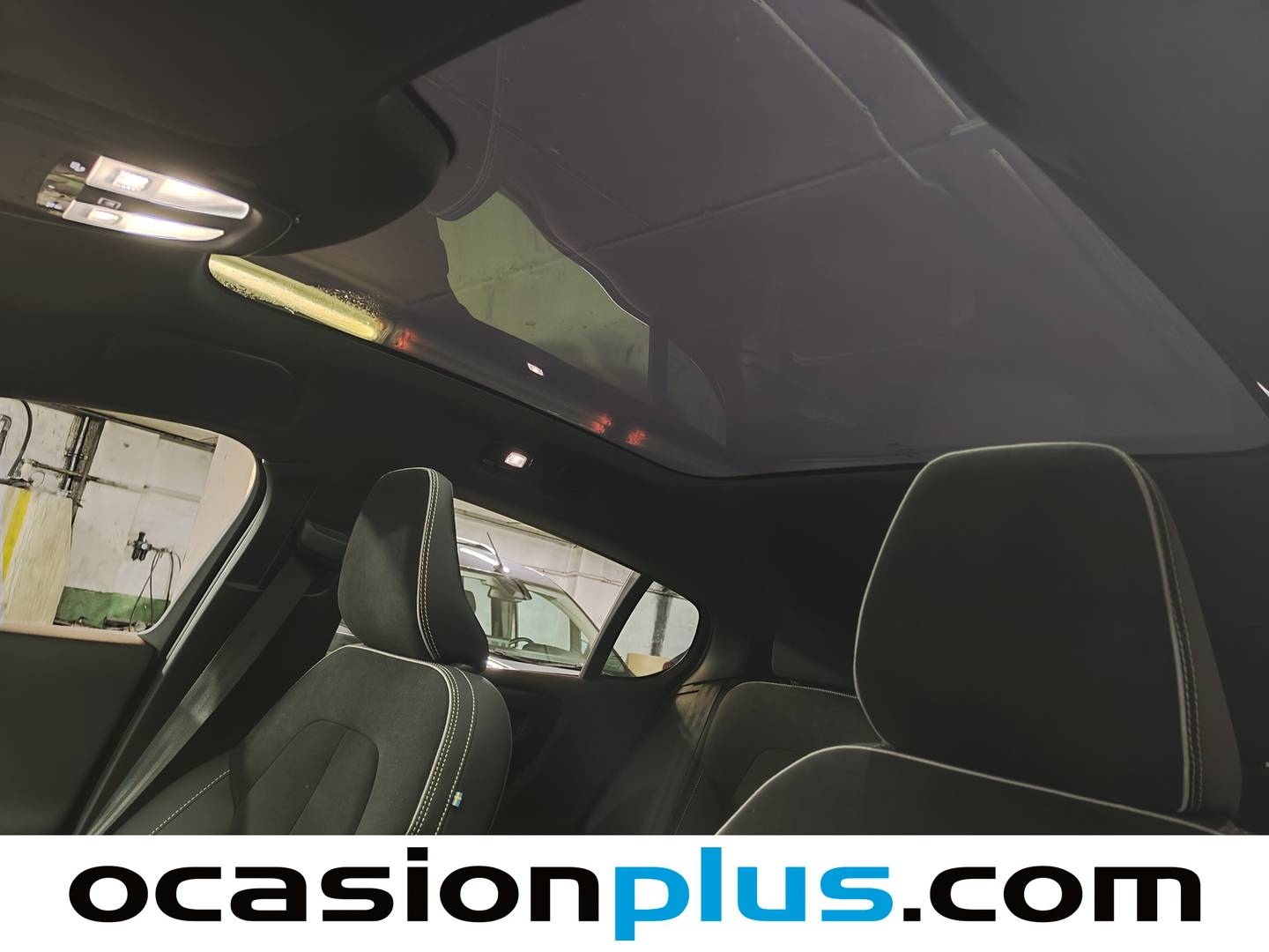 Foto Volvo C40 Volvo C40 Eléctrico Recharge Twin Ultimate AWD AT (408 CV)