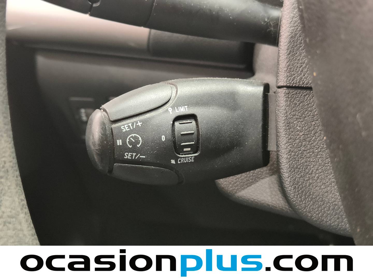 Extras y acabados del Citroën C-Elysée Citroën C-Elysee BlueHDi 100 Seduction (100 CV)