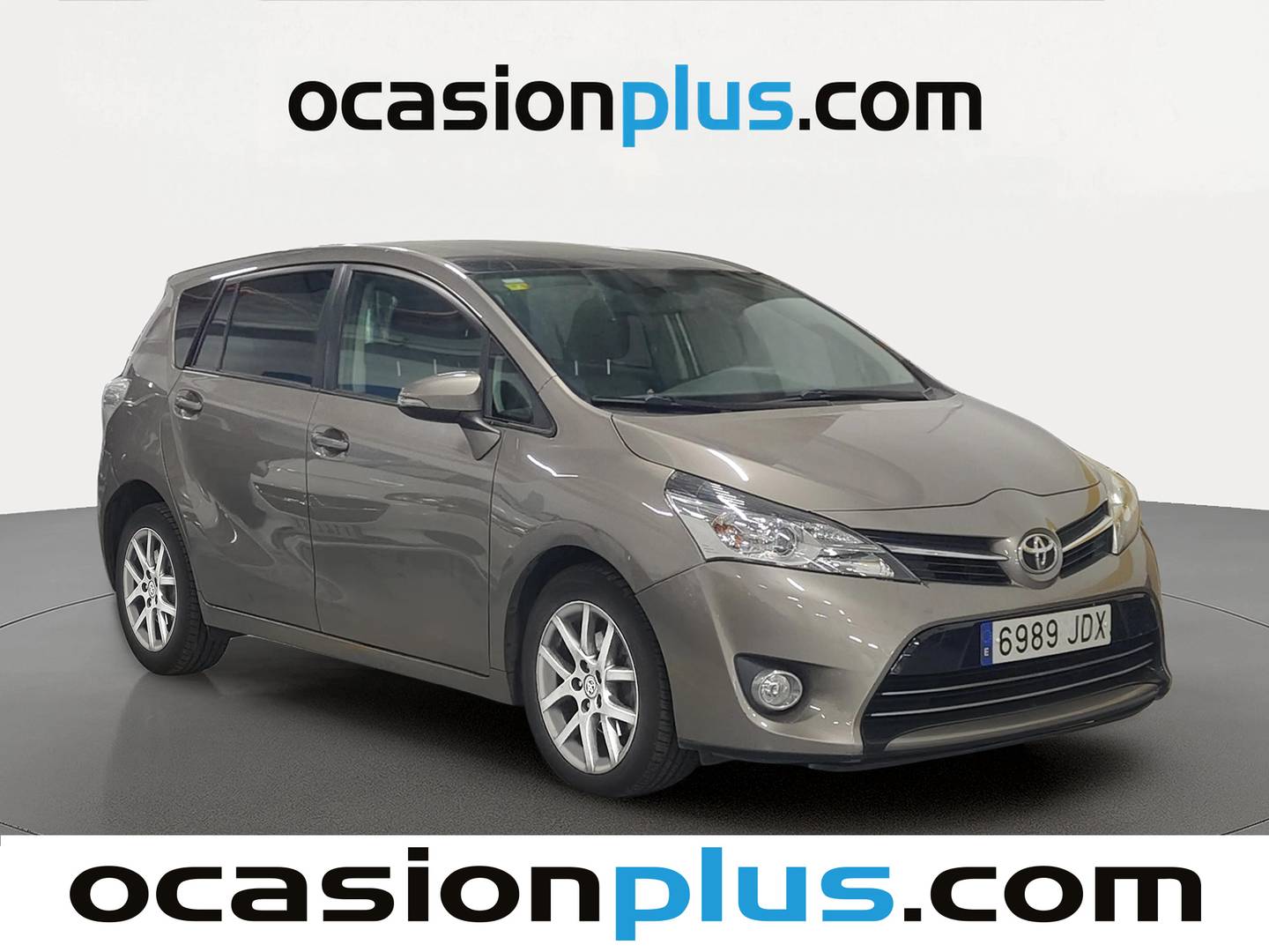 Foto delantera Toyota Verso Toyota Verso 115D Advance (112 CV) 7 Plazas derecha