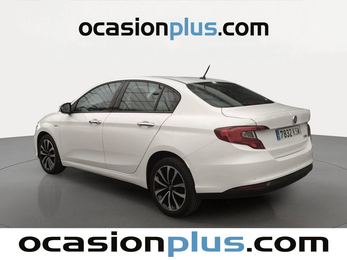 Foto trasera Fiat Tipo Fiat Tipo 1.4 16v Lounge (95 CV) izquierda