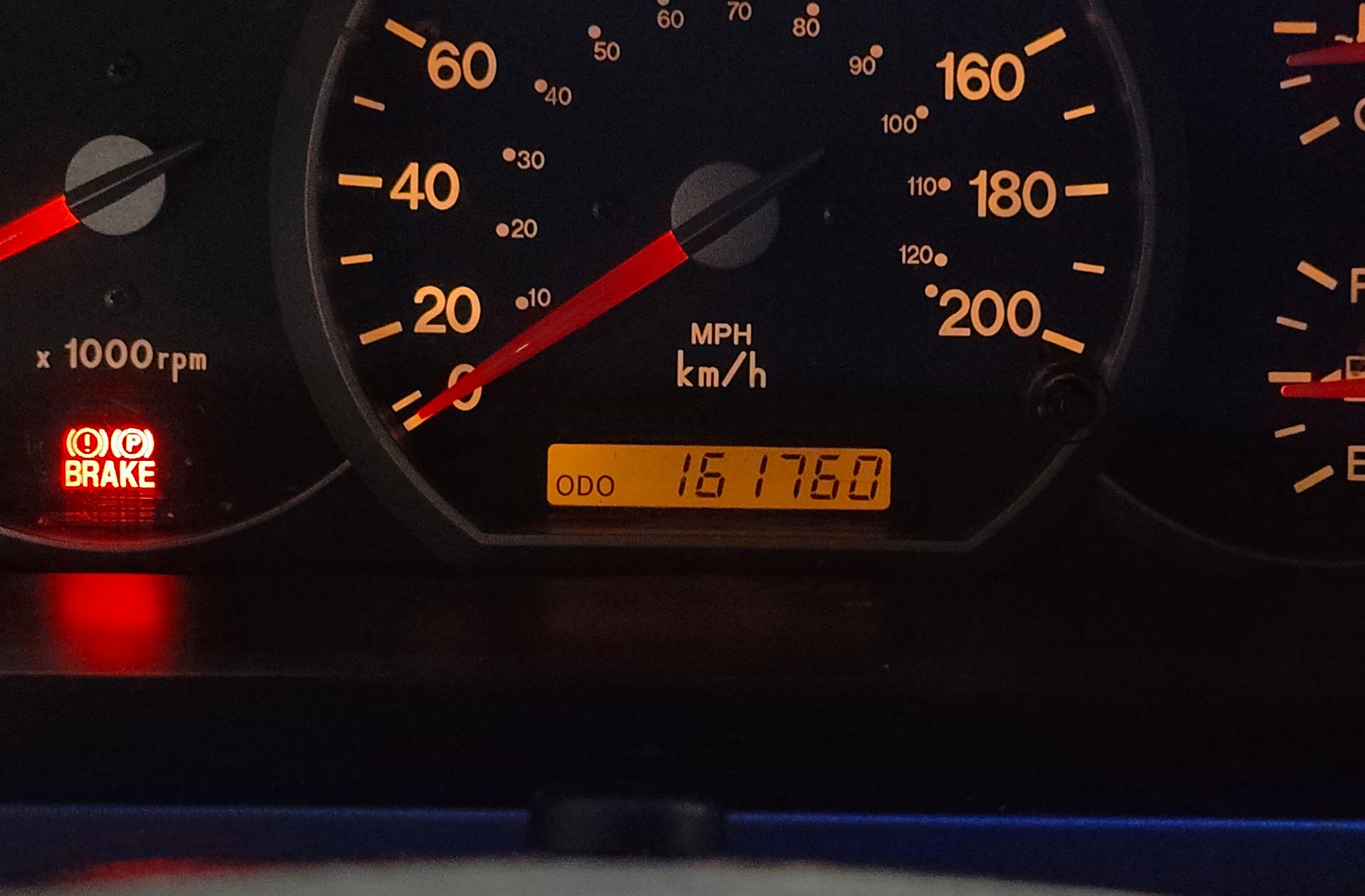 Kia Carnival 2.5 V6 LX 7 plazas - foto 8