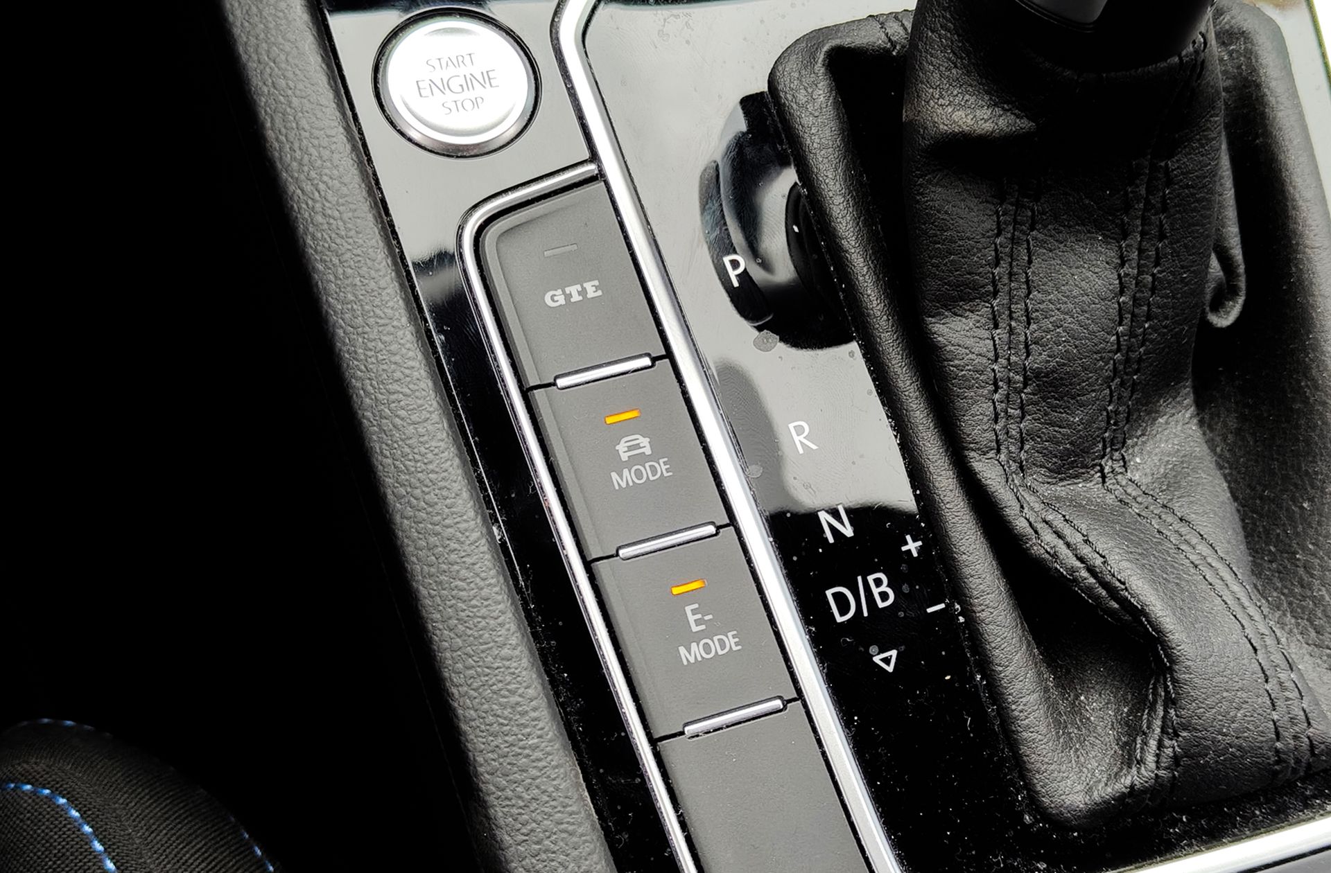 Volkswagen Passat GTE 1.4 TSI e-Power DSG - foto 42