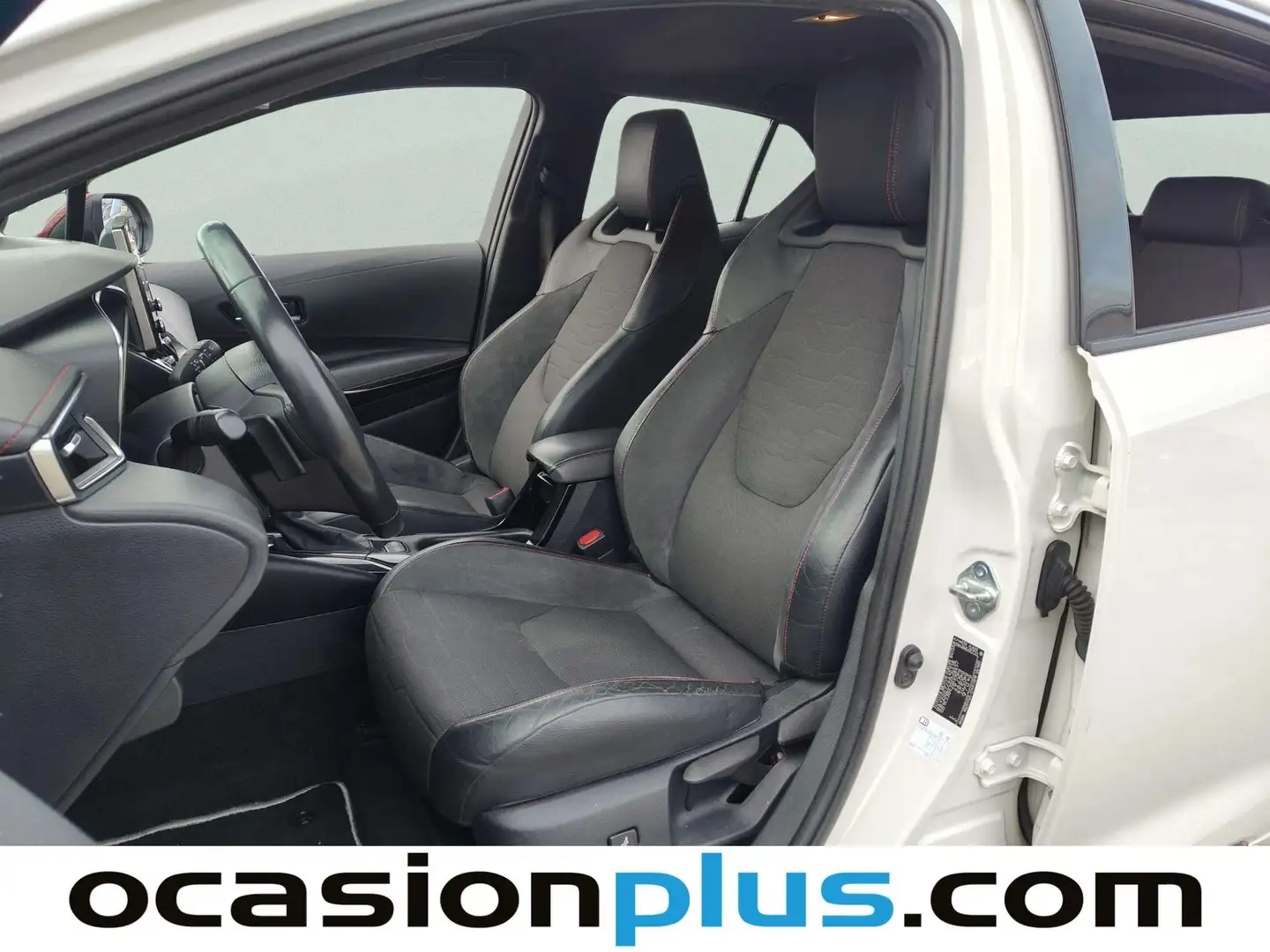 Foto Toyota Corolla Toyota Corolla 180H Advance E-CVT (180 CV)