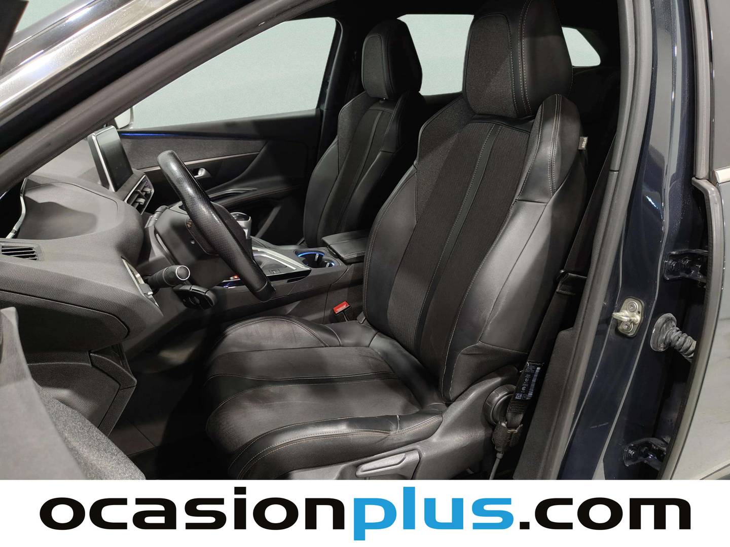 Foto asientos delanteros Peugeot 3008 Peugeot 3008 BlueHDI 130 S&S GT Line (130 CV)